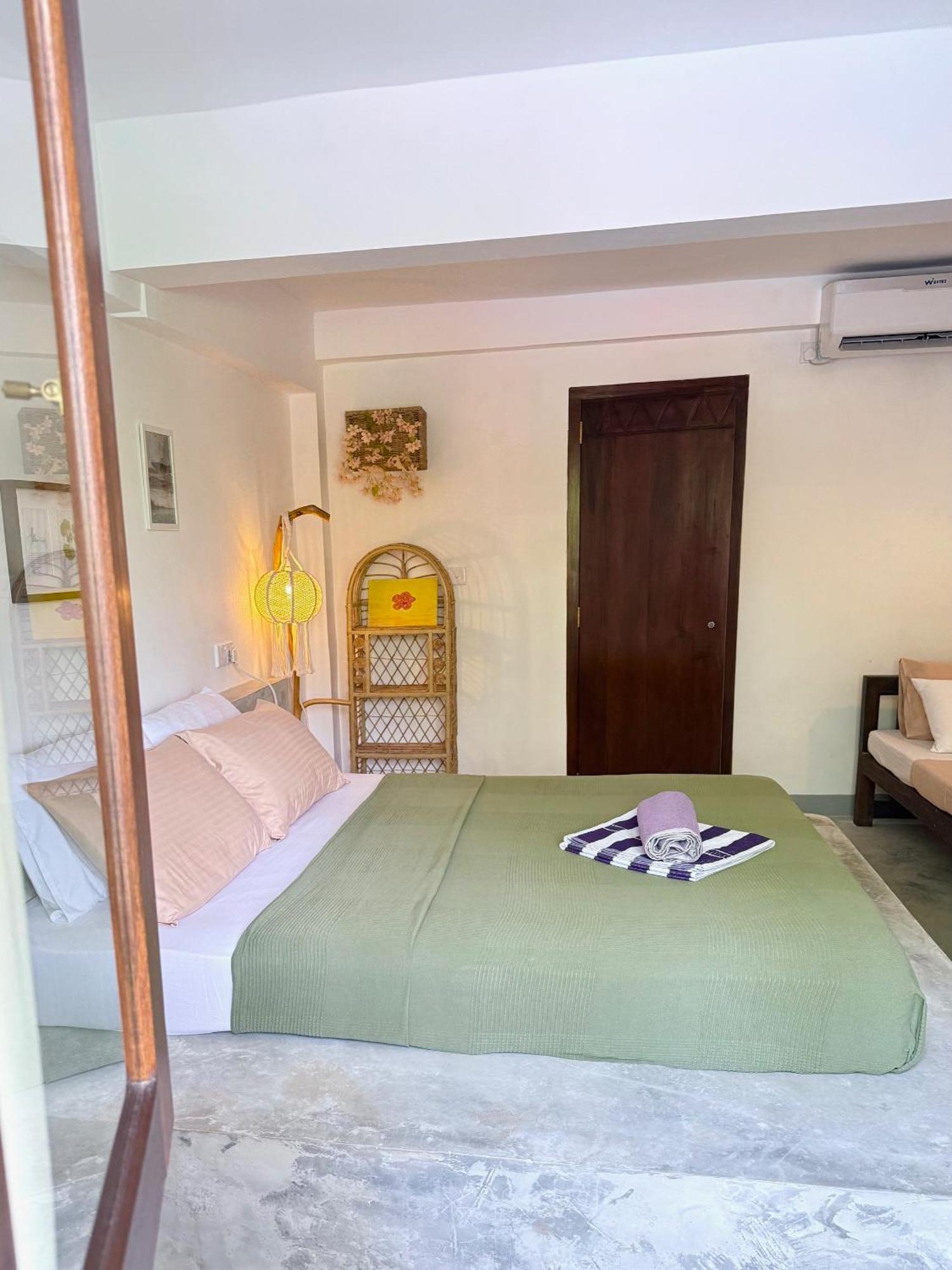 Sri Lanka Surf Villa Domus Graziella Ahangama Eksteriør billede