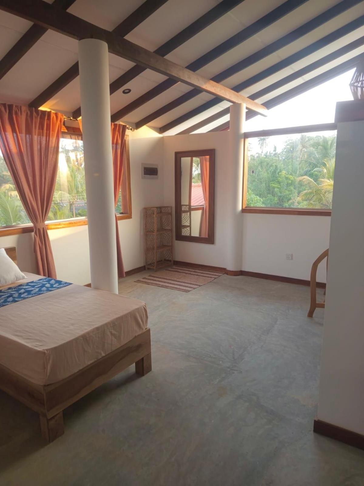 Sri Lanka Surf Villa Domus Graziella Ahangama Eksteriør billede