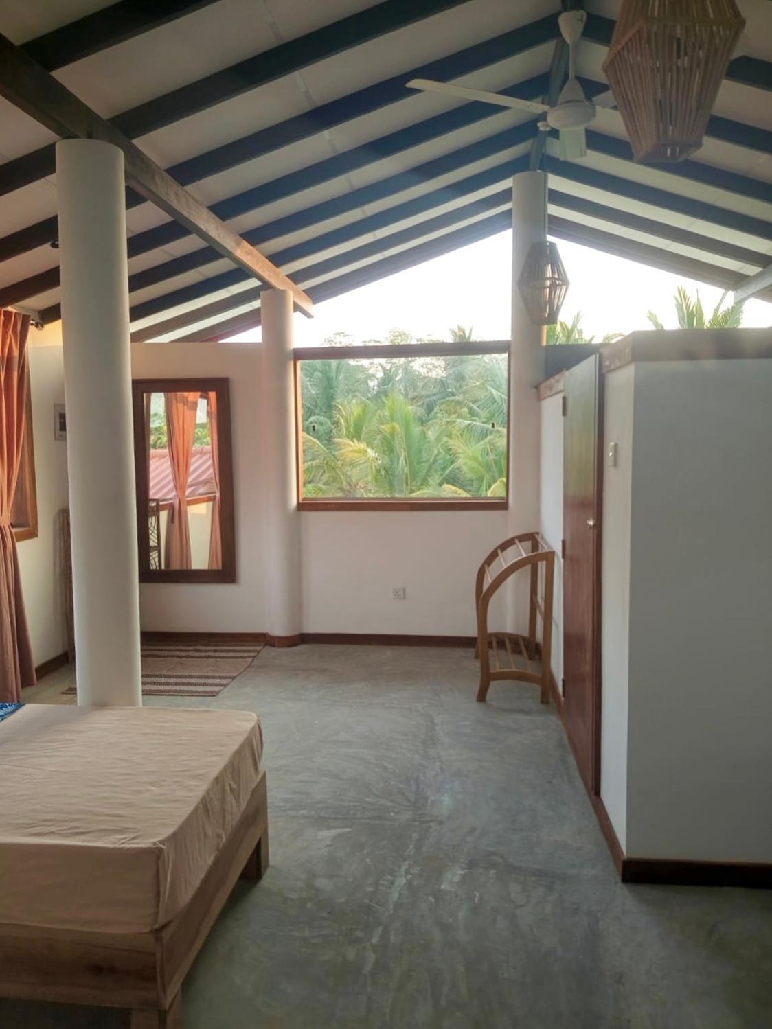 Sri Lanka Surf Villa Domus Graziella Ahangama Eksteriør billede